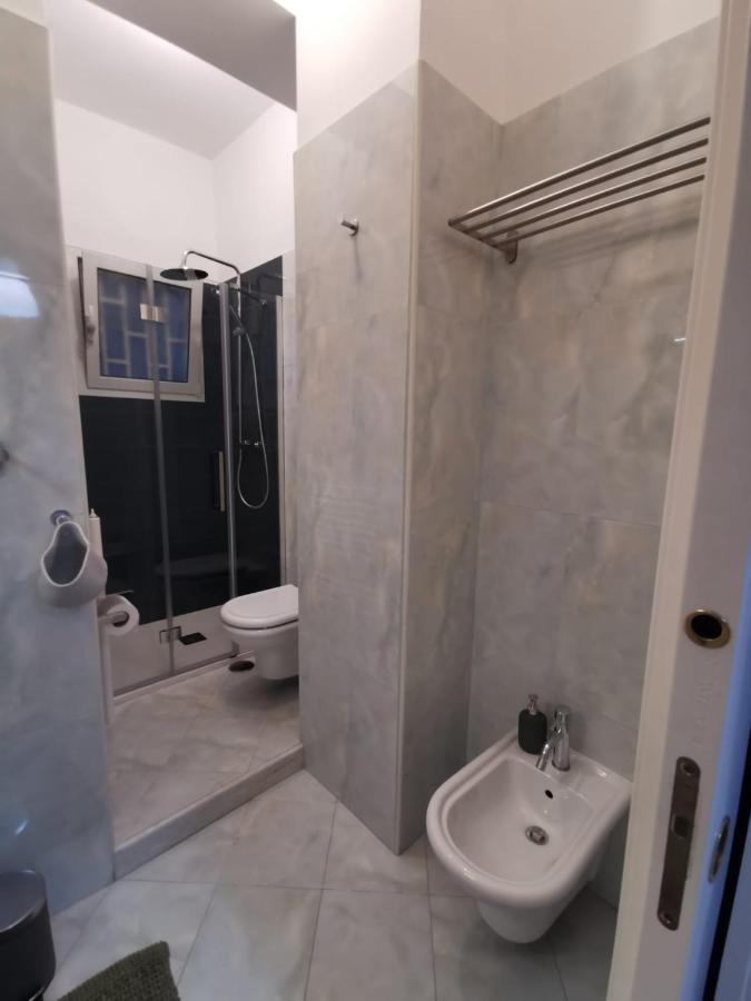 Comfort Apartment And Terrace Nel Cuore Di Bari Exteriör bild